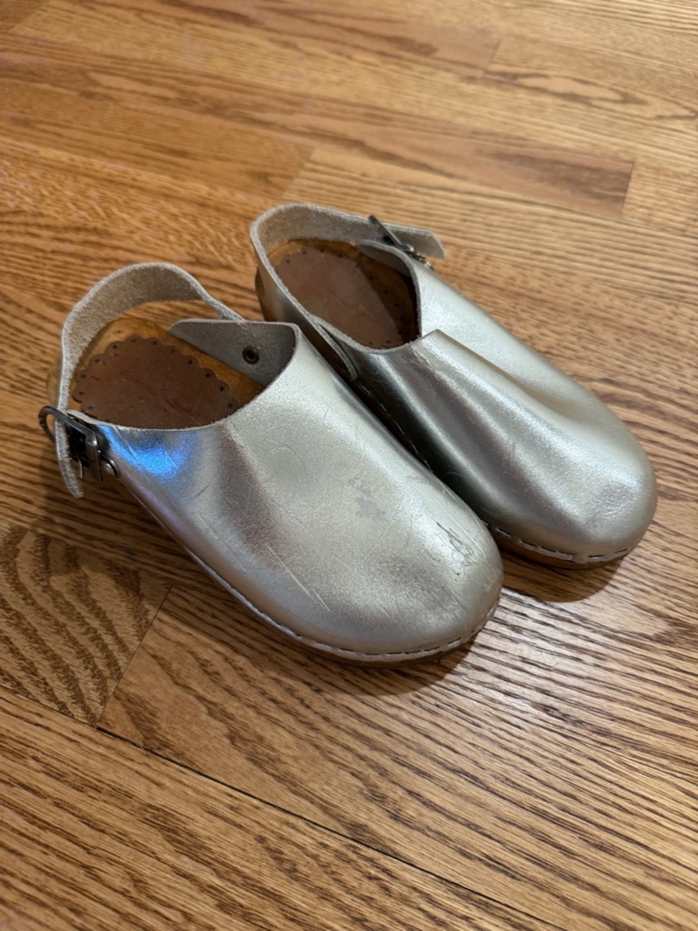 Girls Hannah Andersson clogs